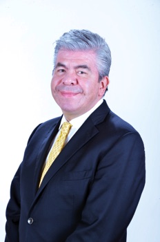 Dip. Raúl Antonio Flores García