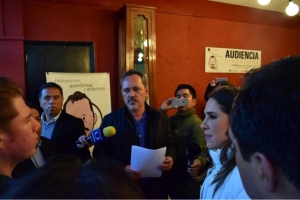Entrega Mariana Moguel exigencias de vecinos de Tlhuac en materia de seguridad a Delegado
