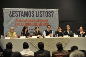 PARTICIPAN JVENES EN FORO SOBRE DROGAS