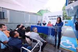 Panistas visitan albergue en BJ
