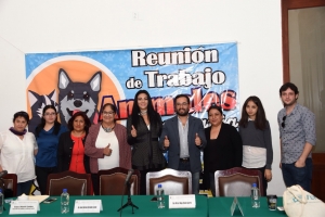 Asamblesta reconoce al jefe de gobierno por la defensa de los derechos de los animales 