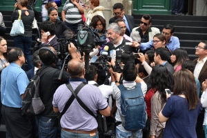 El caso De Antuano es judicial de ninguna manera poltico, revira Ral Flores a Monreal