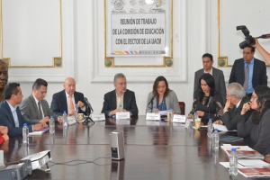 SE RENEN DIPUTADOS CON RECTOR DE LA UACM