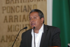 PIDEN SACAR DEBATE DE REFORMA POLTICA DE DF DE PACTO POR MXICO