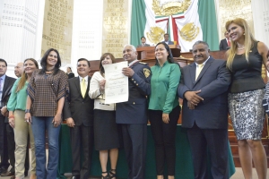 RECONOCEN DIPUTADOS A DIRECTOR DEL CUERPO DE BOMBEROS, RAL ESQUIVEL CARBAJAL