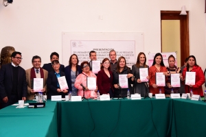  
Presenta Evala CDMX a la ALDF Lineamientos para Elaboracin de Reglas de Operacin de Programas Sociales del Ejercicio 2017
 