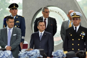 DA MANUEL GRANADOS BANDERAZO DE SALIDA A LA PRIMERA UNIDAD DEL CIRCUITO CENTENARIO DE LA FUERZA AREA MEXICANA DEL TURIBS
