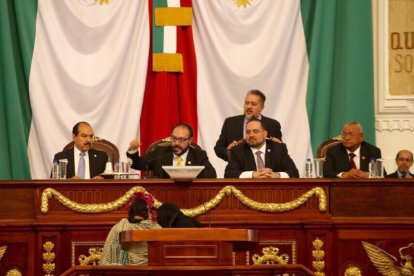 Exhorta ALDF a SCJN resolver controversias constitucionales