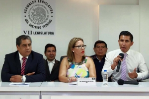 Lderes de pueblos en Xochimilco acusan al delegado de represin laboral y bloqueo