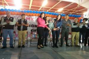 Diputada Janet Hernndez y delegada Dione Anguiano hacen entrega de reconocimientos de Proteccin civil en Iztapalapa
 
