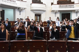 Realiza ALDF simulacro legislativo con estudiantes de nivel medio superior