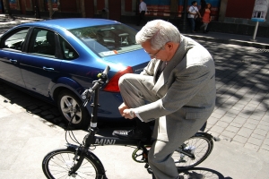 IMPULSAN USO DE BICICLETA