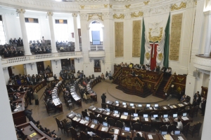 INSCRIBIRN NOMBRE DE EFRAN HUERTA, EN LETRAS DE ORO, EN RECINTO LEGISLATIVO
