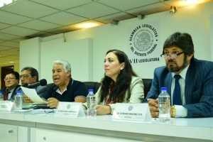 Diputados de Morena y trabajadores denuncian estrategia gubernamental para colapsar servicios de salud
