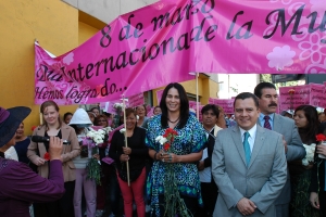 REALIZAN DIPUTADOS CAMINATA PARA CONMEMORAR DA INTERNACIONAL DE LA MUJER
