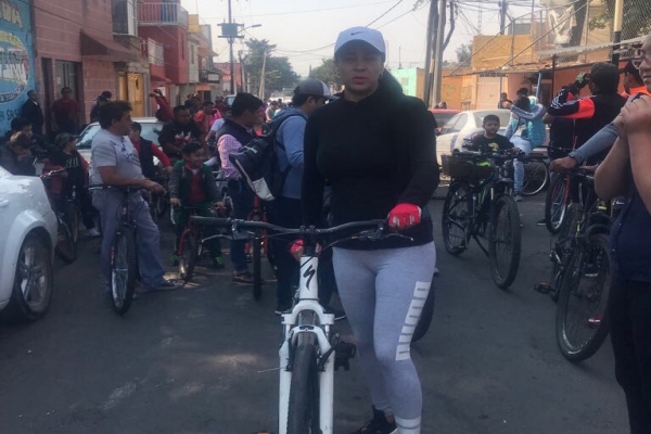 Sensibiliza asamblesta el uso de la bicicleta en la Ciudad de Mxico como vehculo no contaminante durante la rodada dominical