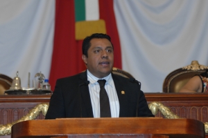 El dip. Paulo Csar Martnez denuncia el desvo de recursos no aclarados en la CDMX