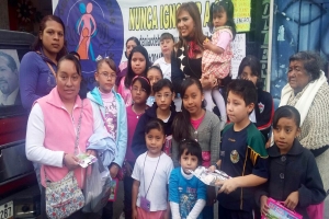 FESTEJAN A LOS NIOS DE COYOACN E IZTACALCO Y PIDEN ALTO A LA VIOLENCIA CONTRA ELLOS