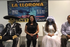 El Charro Negro y La Llorona se aparecen en la ALDF para invitar a recorrido de muertos en Iztapalapa