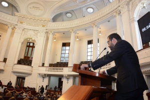 Romo propone ampliar el Seguro de Desempleo de la CDMX
 
