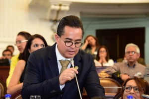 Llama diputado Leonel Luna a ciudadana a registrar sus proyectos de Presupuesto Participativo