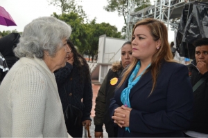 Piden remunerar de manera permanente a cuidadores de adultos mayores