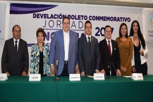 Develan ALDF y Gobierno de la Ciudad boleto conmemorativo de las Jornadas Notariales