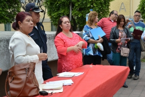 Cientficos y no polticos deben resolver la escalada contaminante registrada desde hace 52 das
 
