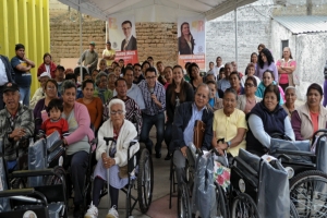 ENTREGAN APOYOS A LA SALUD EN LVARO OBREGN