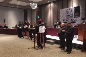 Reciben asamblestas Janet Hernndez y Alfonso Surez del Real reconocimiento doctor honoris causa por parte del Consejo Doctoral Mexicano